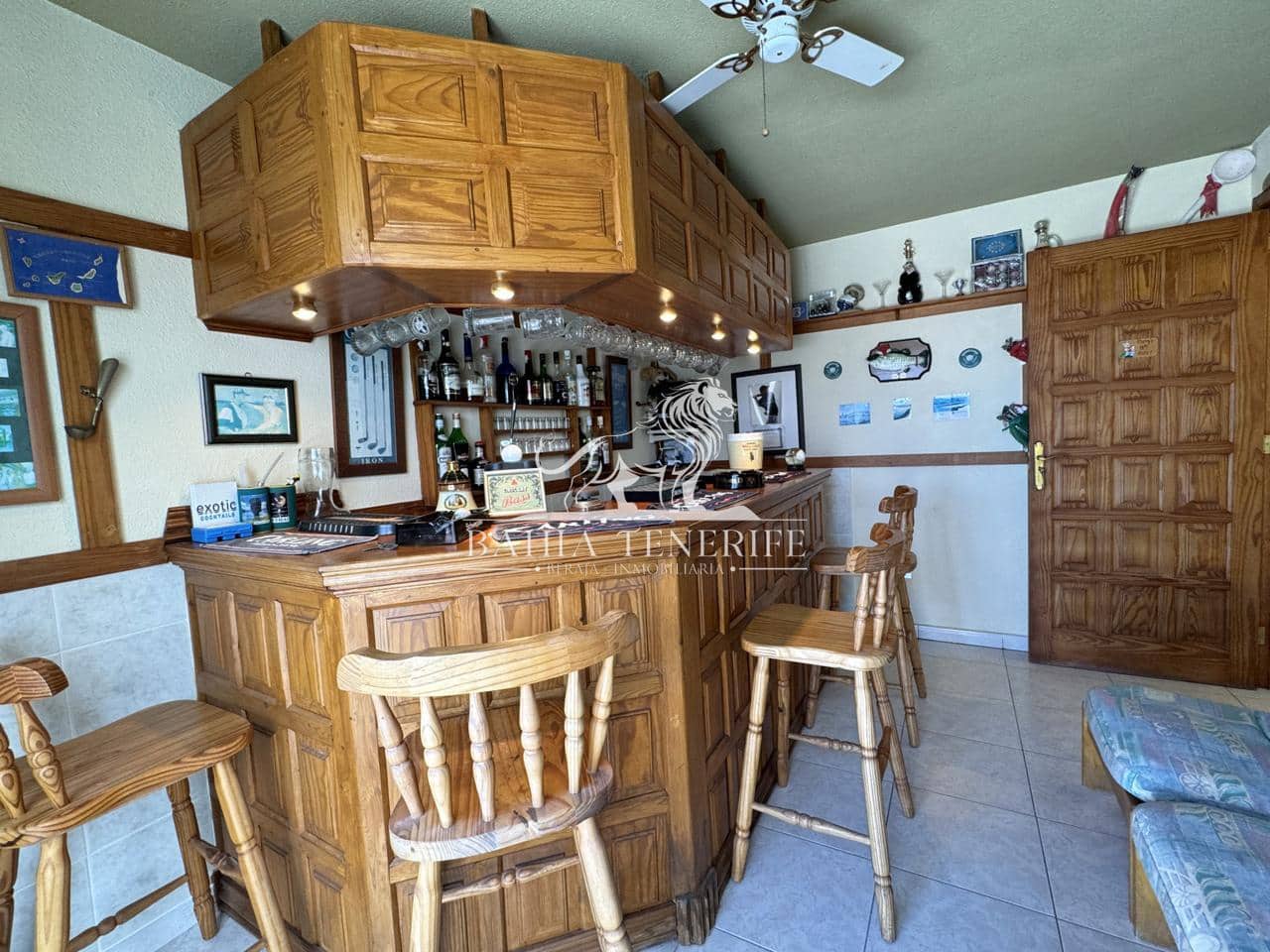 4 soveværelse Villa til salg i Chayofa med swimmingpool - € 775.000 (Ref: 8609601)