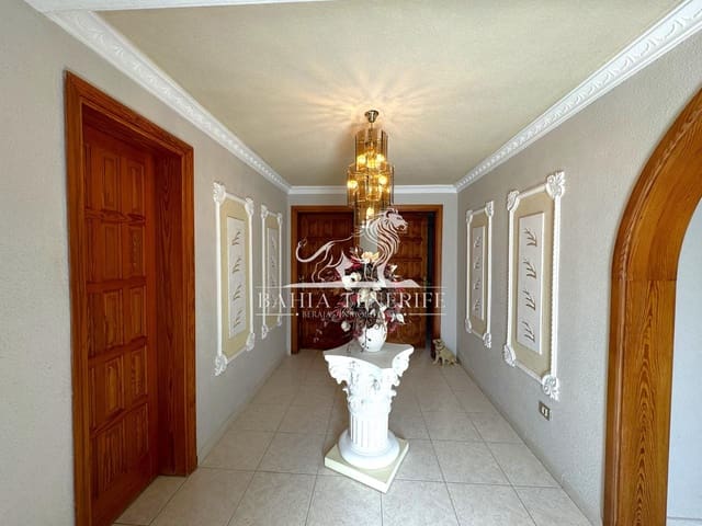 4 soverom Villa til salgs i Chayofa, Arona med svømmebasseng - € 775 000 (Ref: 8609601)