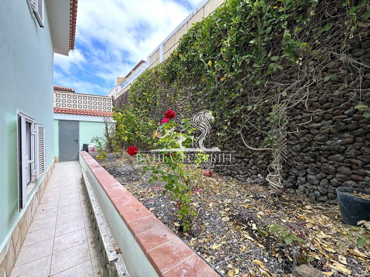 4 soveværelse Villa til salg i Chayofa med swimmingpool - € 775.000 (Ref: 8609601)