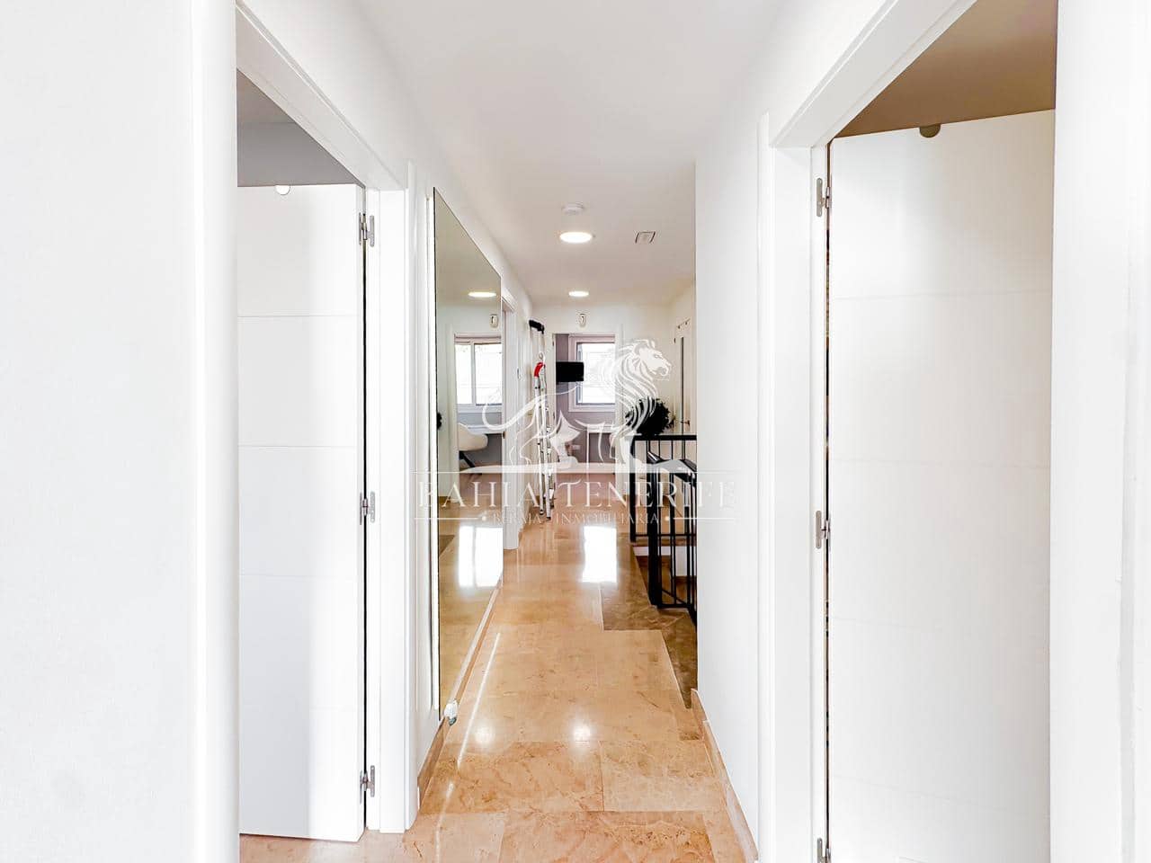 4 camera da letto Villa in vendita in Puerto Santiago con piscina - 1.050.000 € (Rif: 8866177)