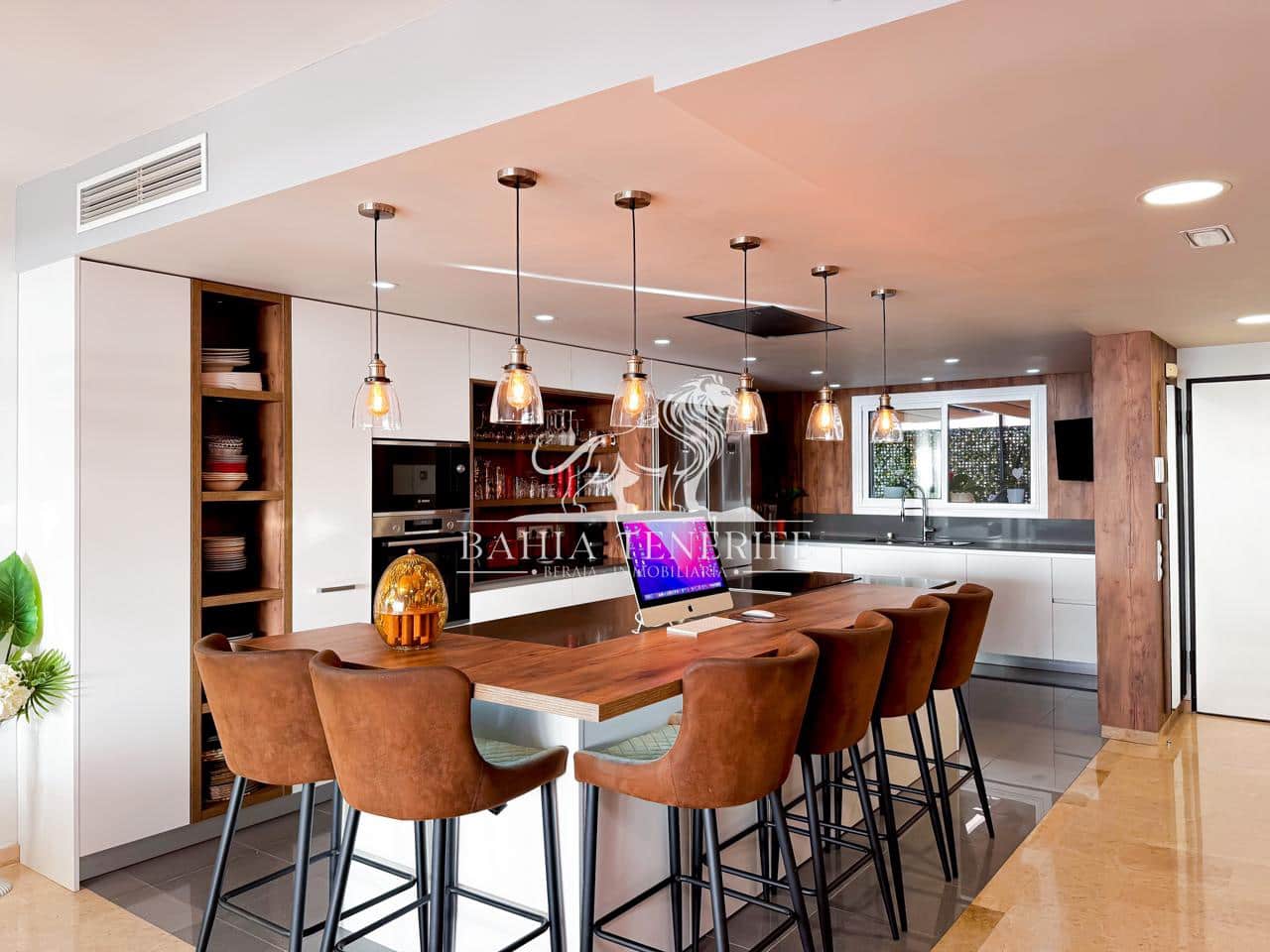 4 camera da letto Villa in vendita in Puerto Santiago con piscina - 1.050.000 € (Rif: 8866177)