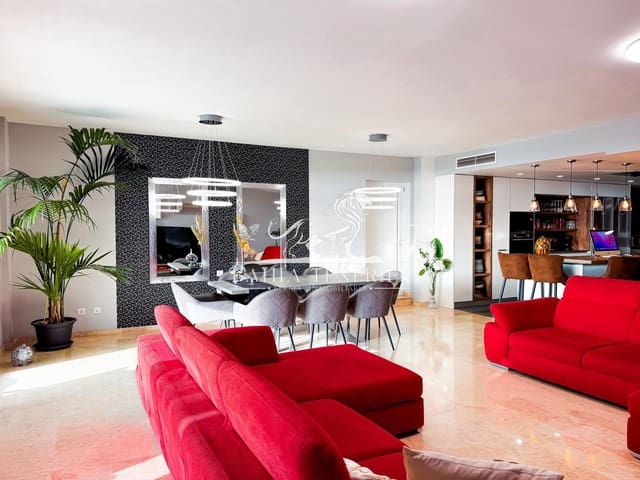 4 slaapkamer Villa te koop in Puerto Santiago, Santiago del Teide met zwembad - € 1.050.000 (Ref: 8866177)