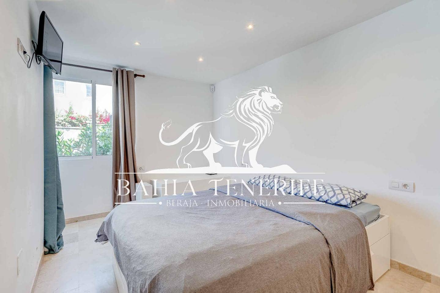 3 camera da letto Villa in vendita in Callao Salvaje con piscina - 480.000 € (Rif: 8966818)