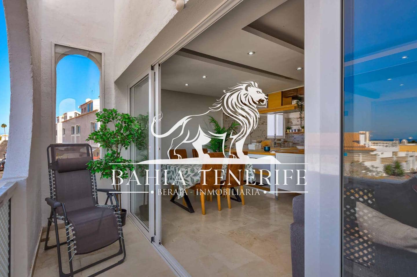 3 camera da letto Villa in vendita in Callao Salvaje con piscina - 480.000 € (Rif: 8966818)