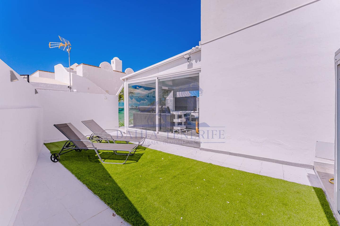 2 sypialnia Willa na sprzedaż w Callao Salvaje z basenem garażem - 445 000 € (Ref: 9000781)