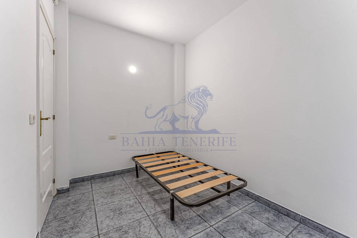 2 soverom Leilighet til salgs i Los Abrigos - € 290 000 (Ref: 9000782)