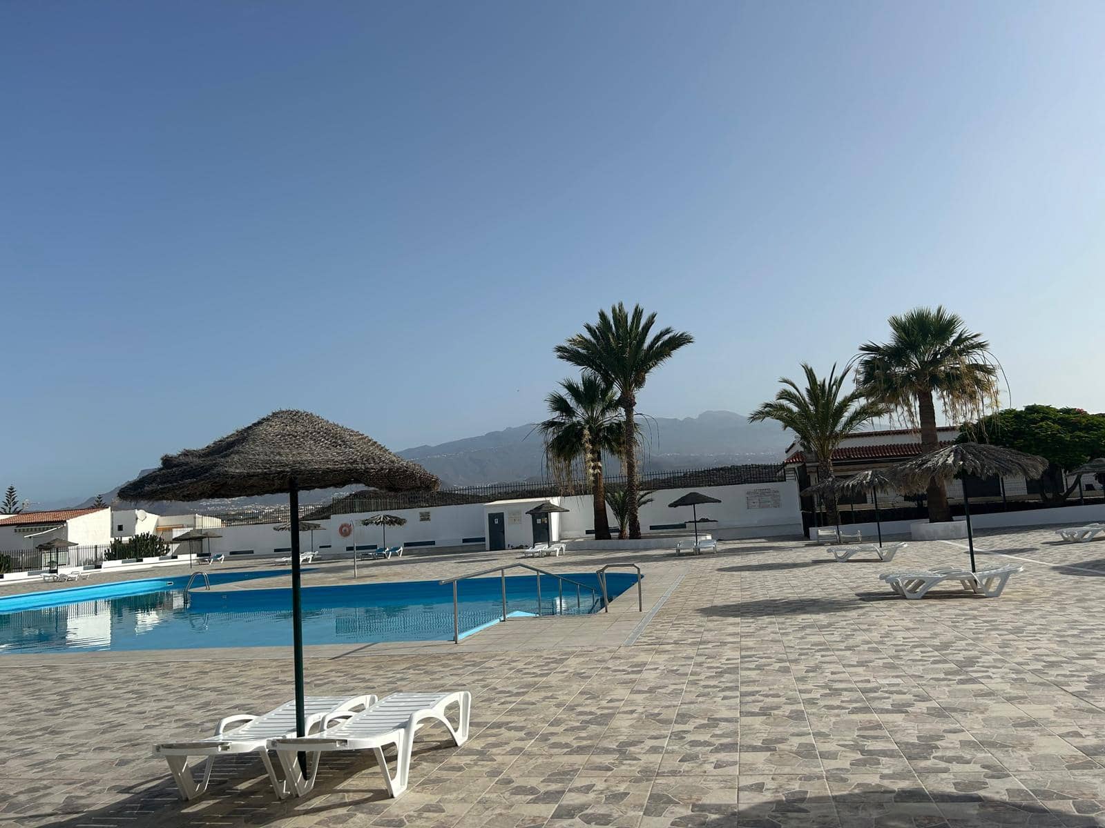 3 soveværelse Lejlighed til salg i Las Galletas - € 299.999 (Ref: 8537534)