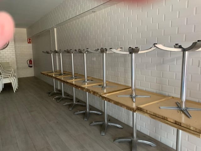 Restaurant/Bar til salgs i Puerto Colón, Adeje - € 100 000 (Ref: 8792998)