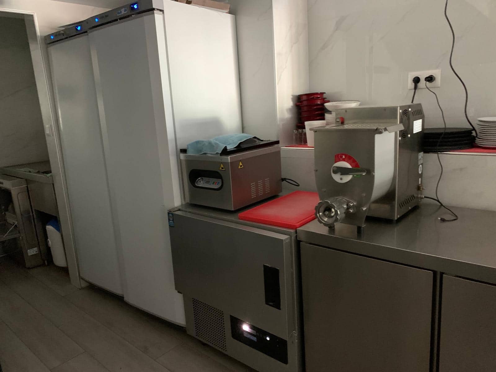 Restaurant/Bar til salg i Puerto Colon - € 100.000 (Ref: 8792998)