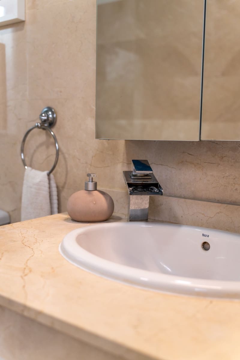 2 soveværelse Rækkehus til salg i Amarilla Golf med swimmingpool garage - € 580.000 (Ref: 8947677)