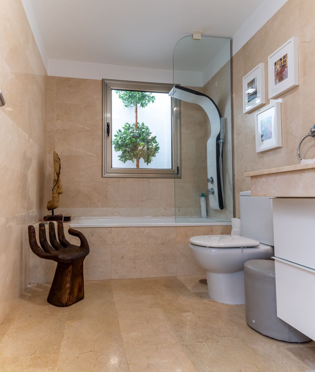 2 soveværelse Rækkehus til salg i Amarilla Golf med swimmingpool garage - € 580.000 (Ref: 8947677)