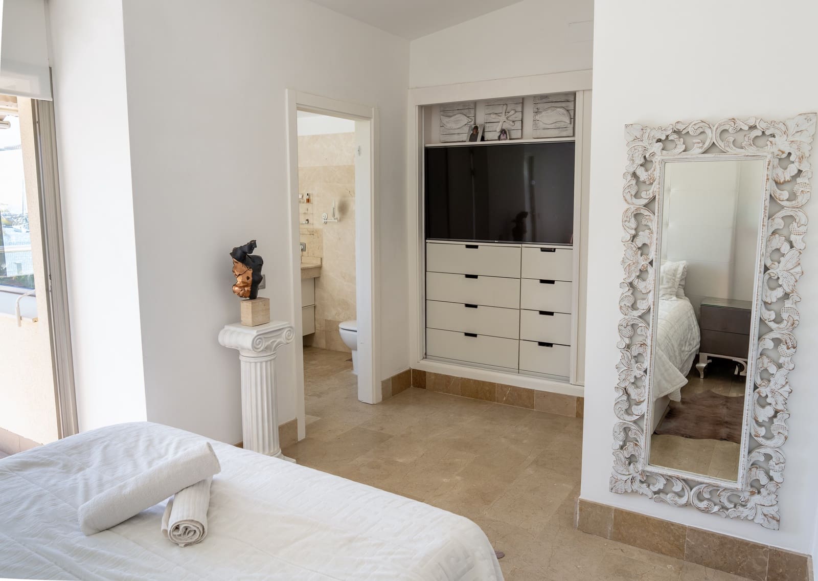 2 soveværelse Rækkehus til salg i Amarilla Golf med swimmingpool garage - € 580.000 (Ref: 8947677)