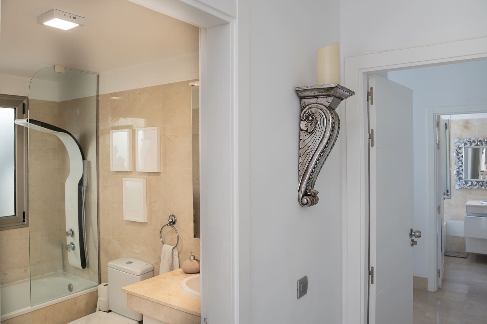 2 soveværelse Rækkehus til salg i Amarilla Golf med swimmingpool garage - € 580.000 (Ref: 8947677)