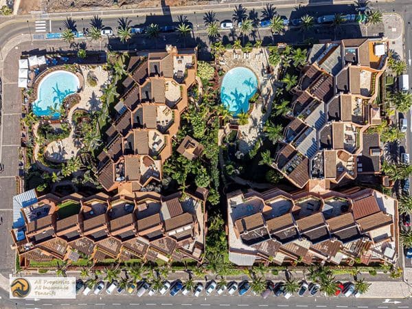 2 soveværelse Strandlejlighed til salg i Palm-Mar med swimmingpool garage - € 650.000 (Ref: 8981082)