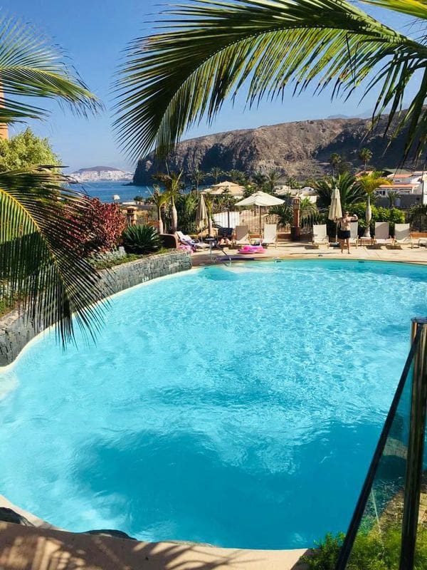 2 soveværelse Strandlejlighed til salg i Palm-Mar med swimmingpool garage - € 650.000 (Ref: 8981082)