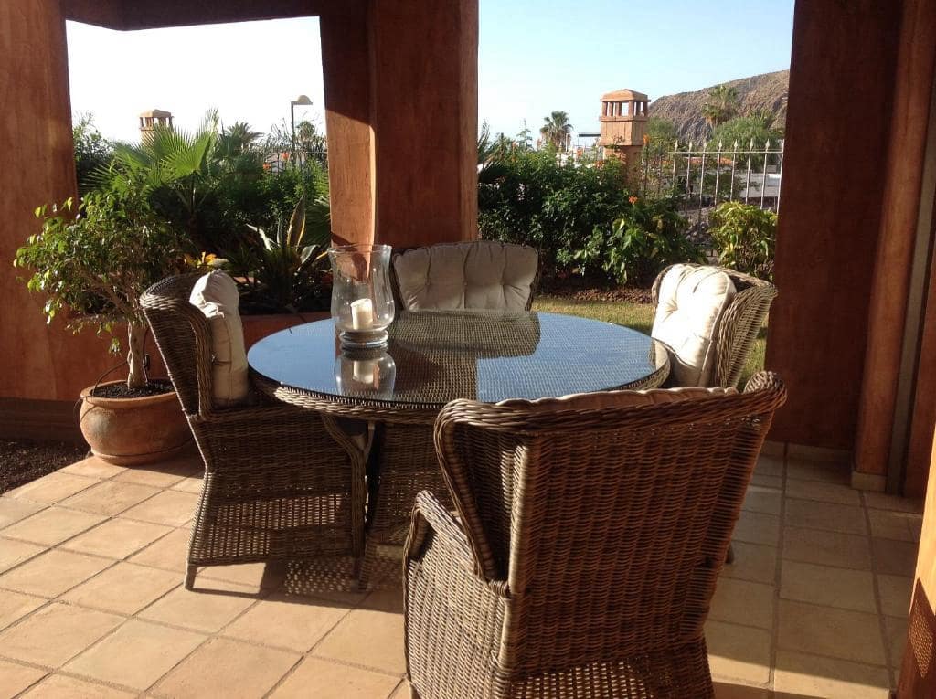 2 soveværelse Strandlejlighed til salg i Palm-Mar med swimmingpool garage - € 650.000 (Ref: 8981082)