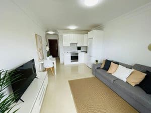 2 soveværelse Lejlighed til leje i Arona med swimmingpool garage - € 1.350 (Ref: 9278607)