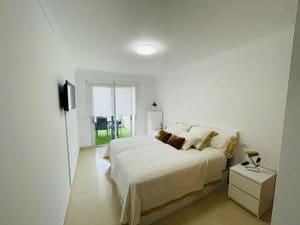 2 soveværelse Lejlighed til leje i Arona med swimmingpool garage - € 1.350 (Ref: 9278607)