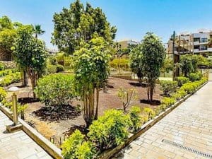 2 soveværelse Lejlighed til leje i Arona med swimmingpool garage - € 1.350 (Ref: 9278607)