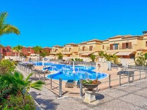 3 bedroom Apartment for rent in Costa Adeje with pool garage - € 3,500 (Ref: 9360421)