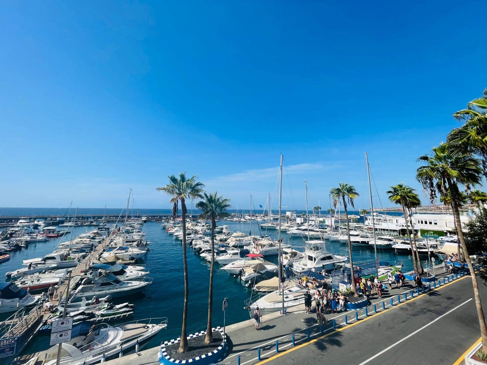 Restaurant/Bar til salgs i Puerto Colon - € 100 000 (Ref: 9369056)