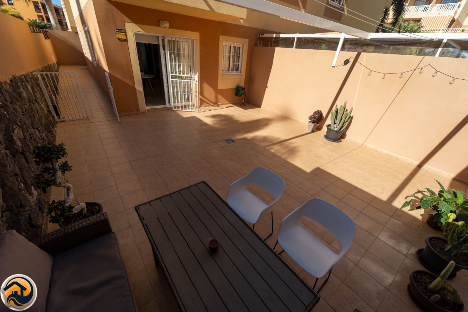 2 bedroom Apartment for sale in Palm-Mar with pool garage - € 350,000 (Ref: 9503322)