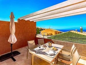 2 sypialnia Apartament na sprzedaż w Torviscas Centro y Alto, Adeje z basenem - 345 000 € (Ref: 9509437)