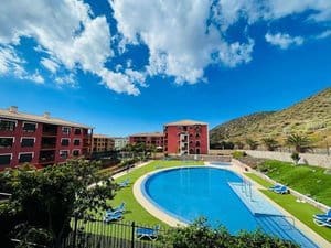 2 quarto Apartamento para arrendar em Arona com piscina garagem - 1 600 € (Ref: 9565771)