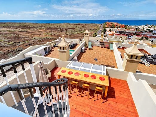 1 soverom Leilighet til salgs i Arona med svømmebasseng garasje - € 435 000 (Ref: 9715410)