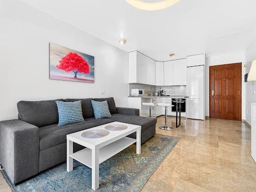 1 soverom Leilighet til salgs i Arona med svømmebasseng garasje - € 435 000 (Ref: 9715410)