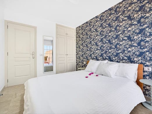 1 soverom Leilighet til salgs i Arona med svømmebasseng garasje - € 435 000 (Ref: 9715410)