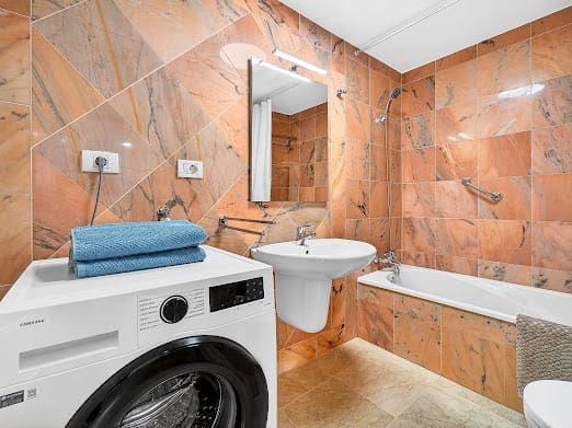 1 soverom Leilighet til salgs i Arona med svømmebasseng garasje - € 435 000 (Ref: 9715410)