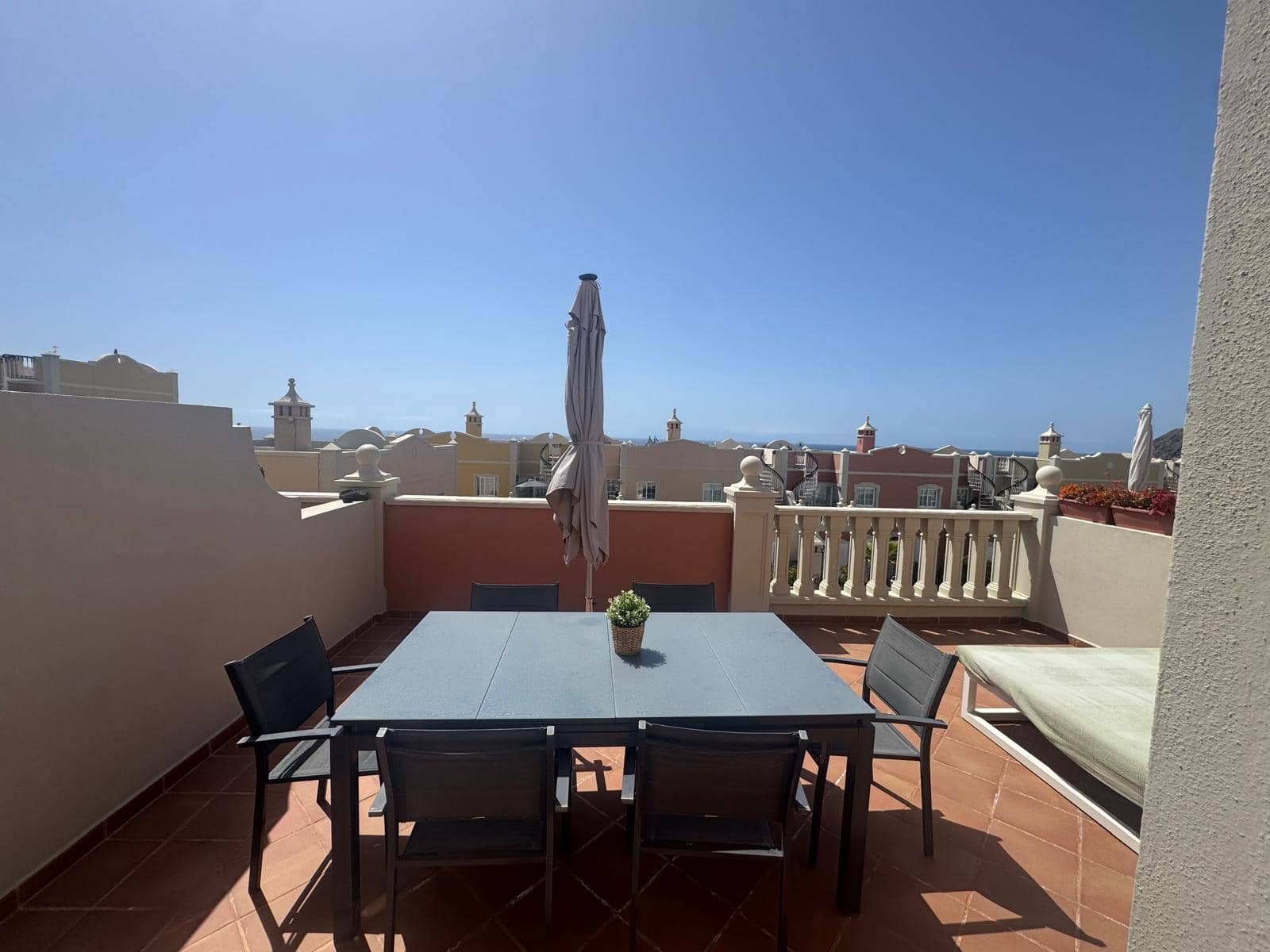 2 quarto Apartamento de Praia para arrendar em Arona com garagem - 1 700 € (Ref: 9793244)