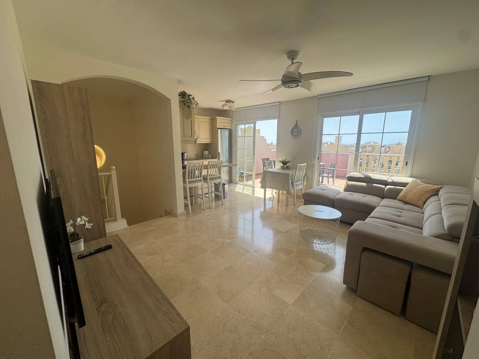 2 quarto Apartamento de Praia para arrendar em Arona com garagem - 1 700 € (Ref: 9793244)