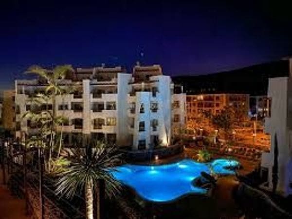 Apartamento de 1 habitación en Arona en alquiler con garaje - 1.500 € (Ref: 9814996)