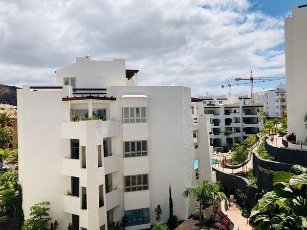 Apartamento de 1 habitación en Arona en alquiler con garaje - 1.500 € (Ref: 9814996)