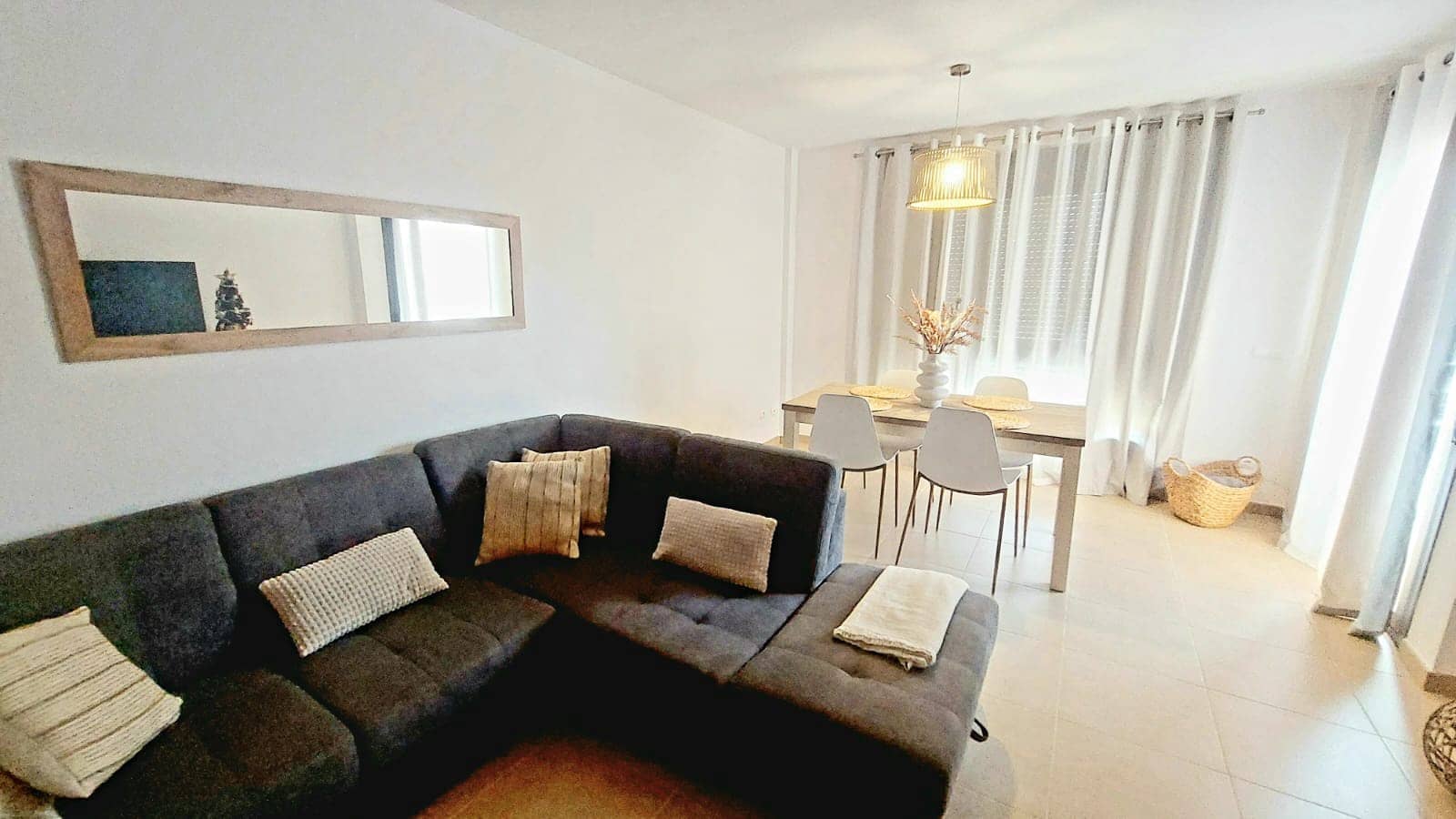 Apartamento de 1 habitación en Arona en alquiler con garaje - 1.300 € (Ref: 9815072)