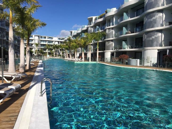 Apartamento de 2 habitaciones en Arona en alquiler con garaje - 2.000 € (Ref: 9815078)