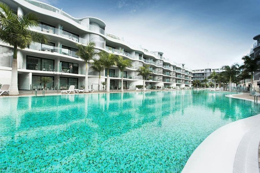 Apartamento de 2 habitaciones en Arona en alquiler con garaje - 2.000 € (Ref: 9815078)