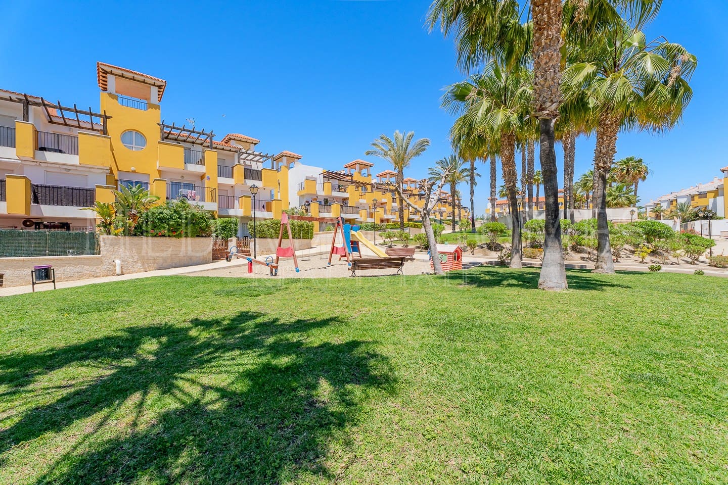 Apartamento de 2 habitaciones en Vera en venta con piscina garaje - 159.950 € (Ref: 10014148)