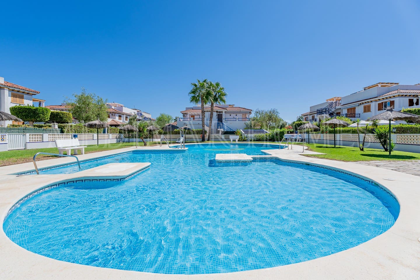 2 soveværelse Byhus til salg i Vera med swimmingpool garage - € 279.950 (Ref: 10145016)