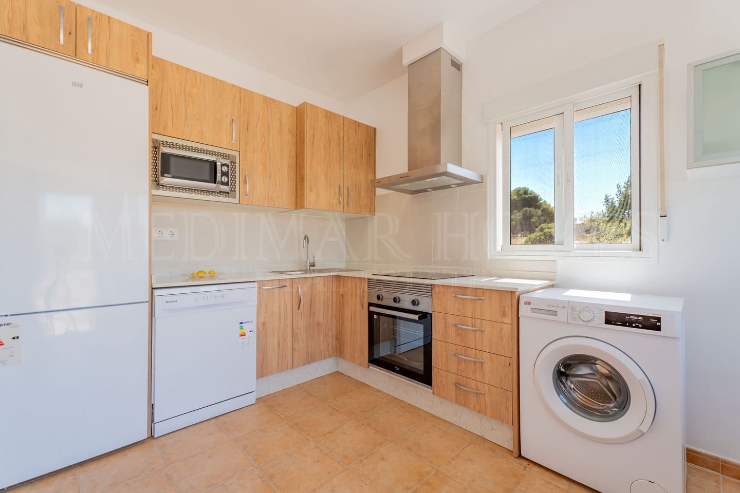 2 sypialnia Finka/Dom wiejski na sprzedaż w Burjulu - 139 950 € (Ref: 9110714)