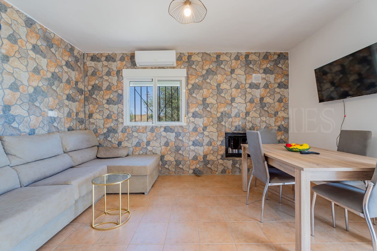 2 sypialnia Finka/Dom wiejski na sprzedaż w Burjulu - 139 950 € (Ref: 9110714)