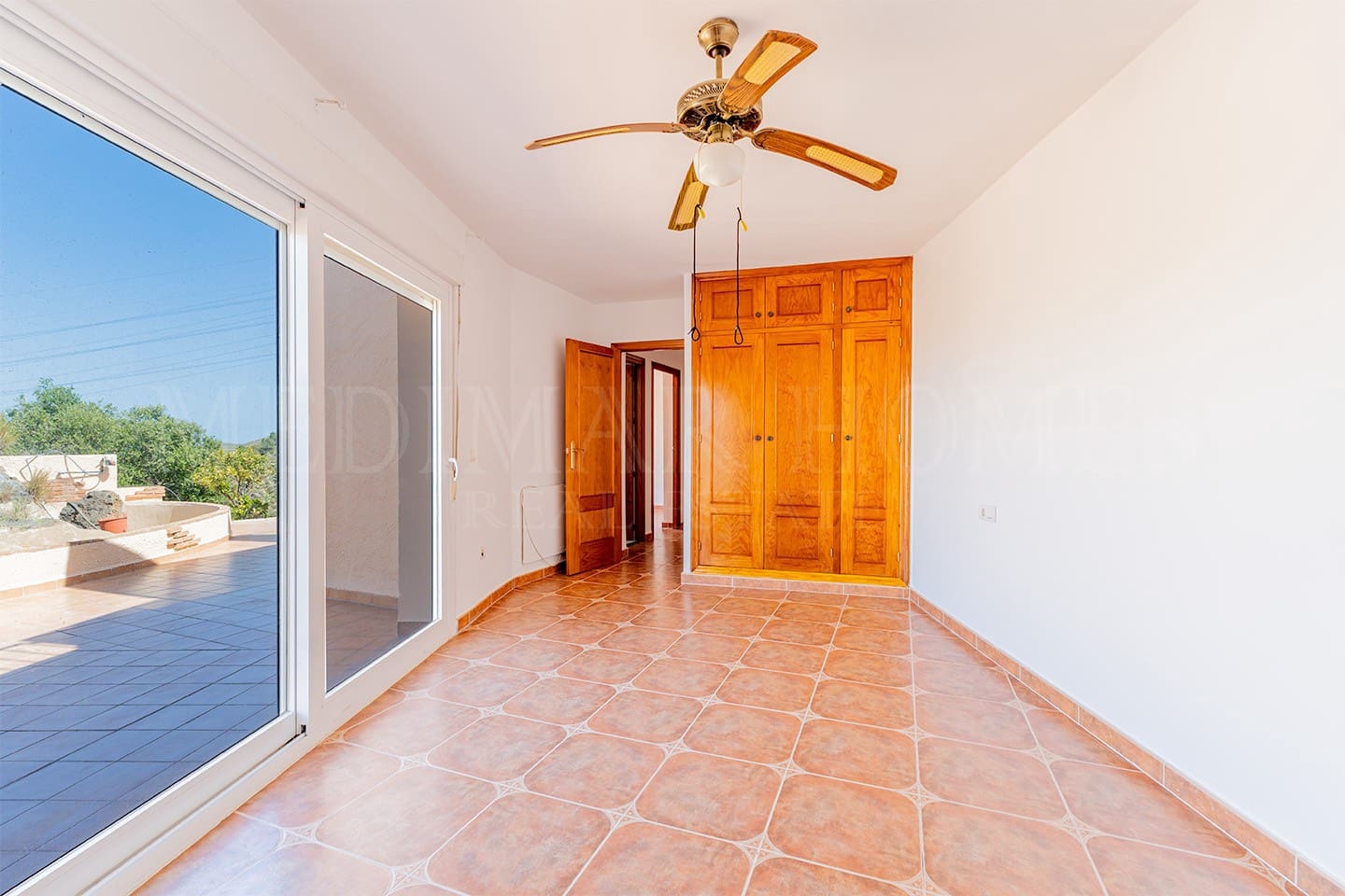 4 bedroom Villa for sale in Turre with garage - € 349,950 (Ref: 9141902)