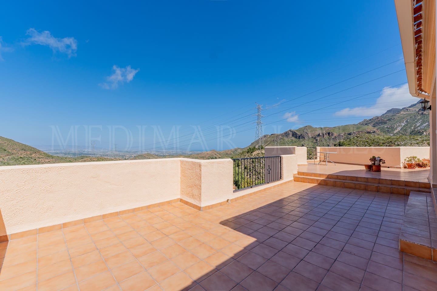 4 bedroom Villa for sale in Turre with garage - € 349,950 (Ref: 9141902)