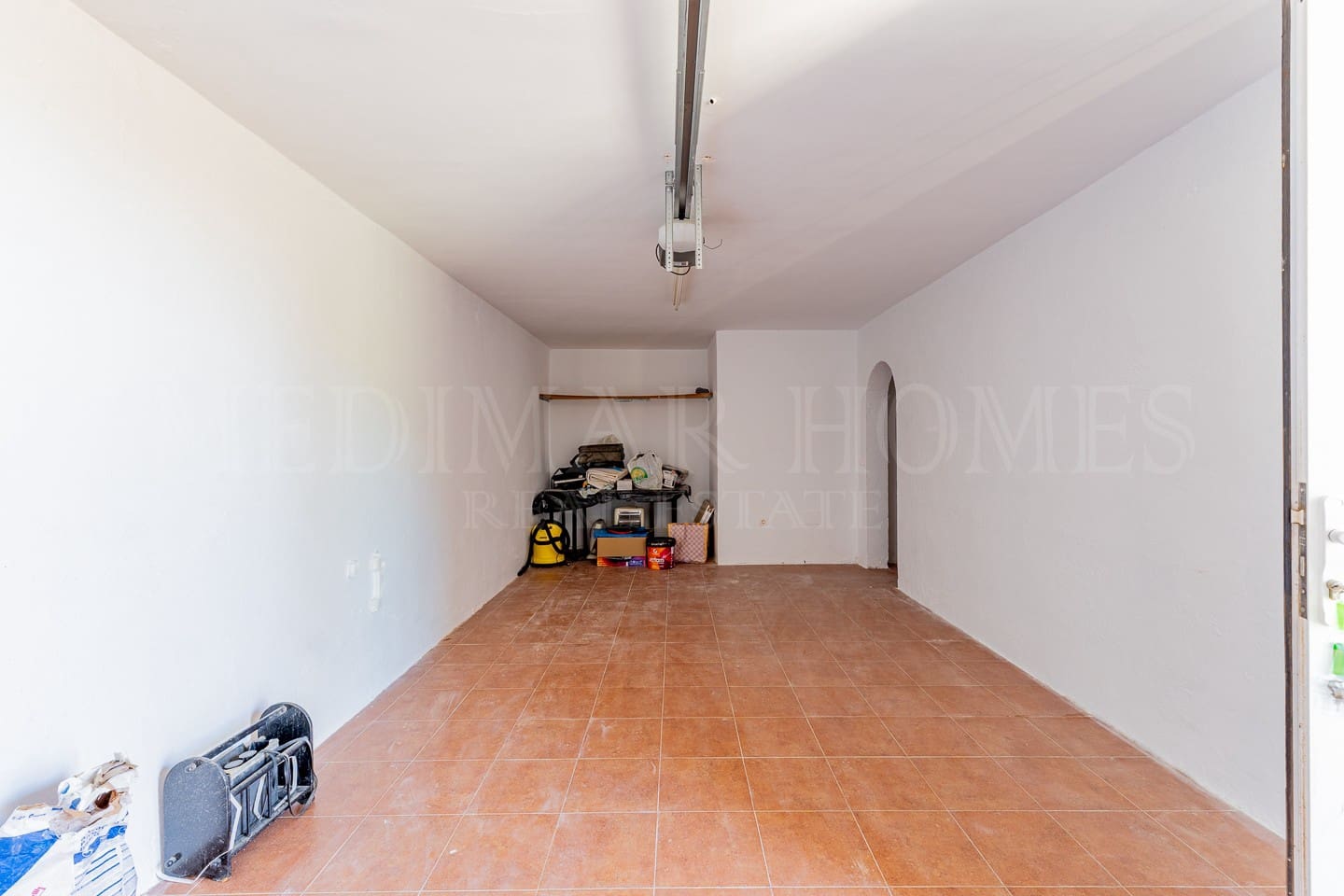 4 bedroom Villa for sale in Turre with garage - € 349,950 (Ref: 9141902)