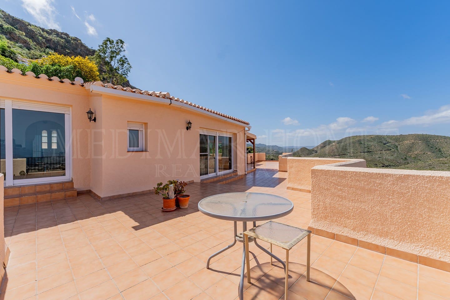 4 bedroom Villa for sale in Turre with garage - € 349,950 (Ref: 9141902)