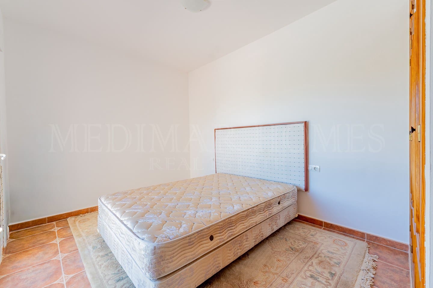 4 bedroom Villa for sale in Turre with garage - € 349,950 (Ref: 9141902)