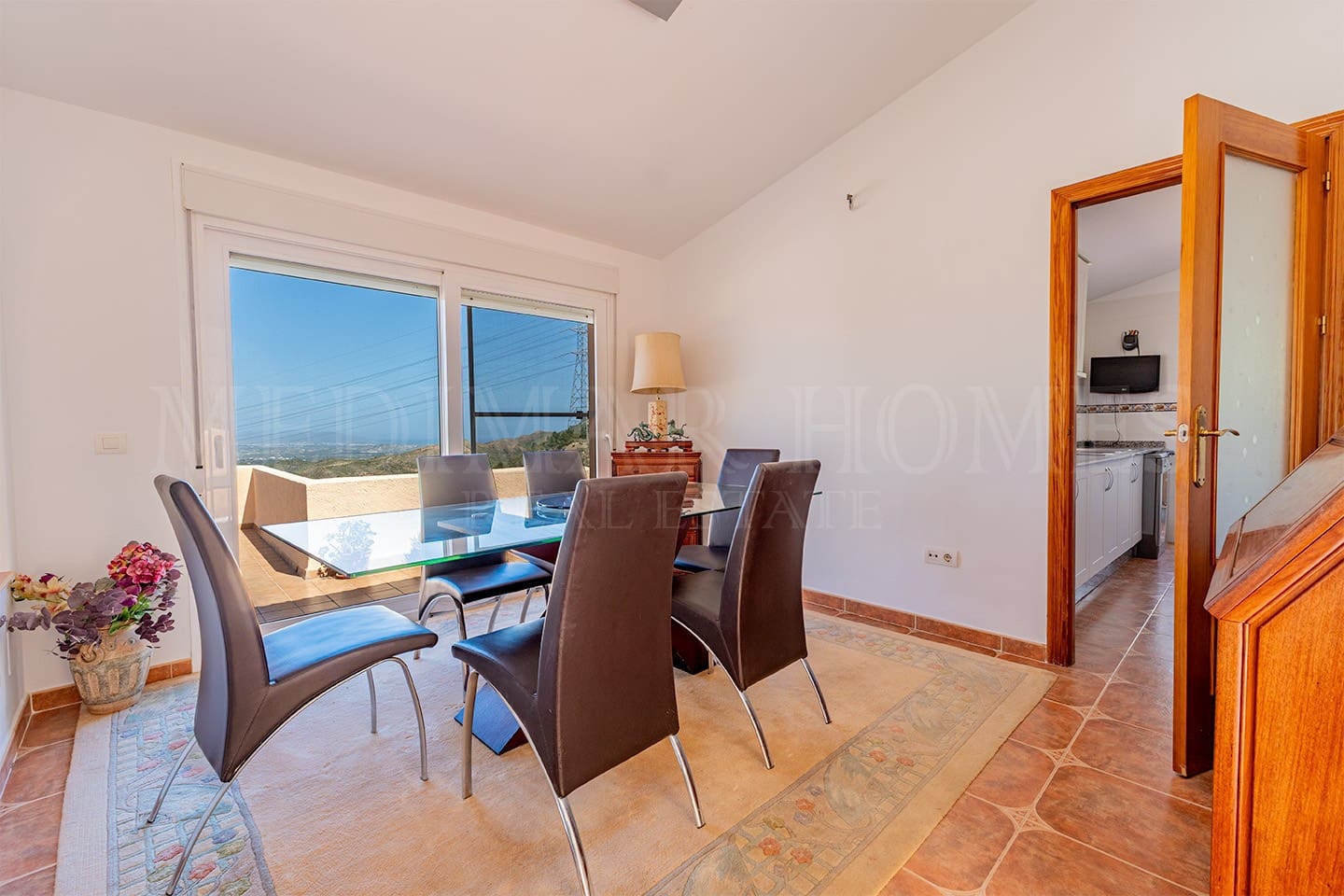4 bedroom Villa for sale in Turre with garage - € 349,950 (Ref: 9141902)