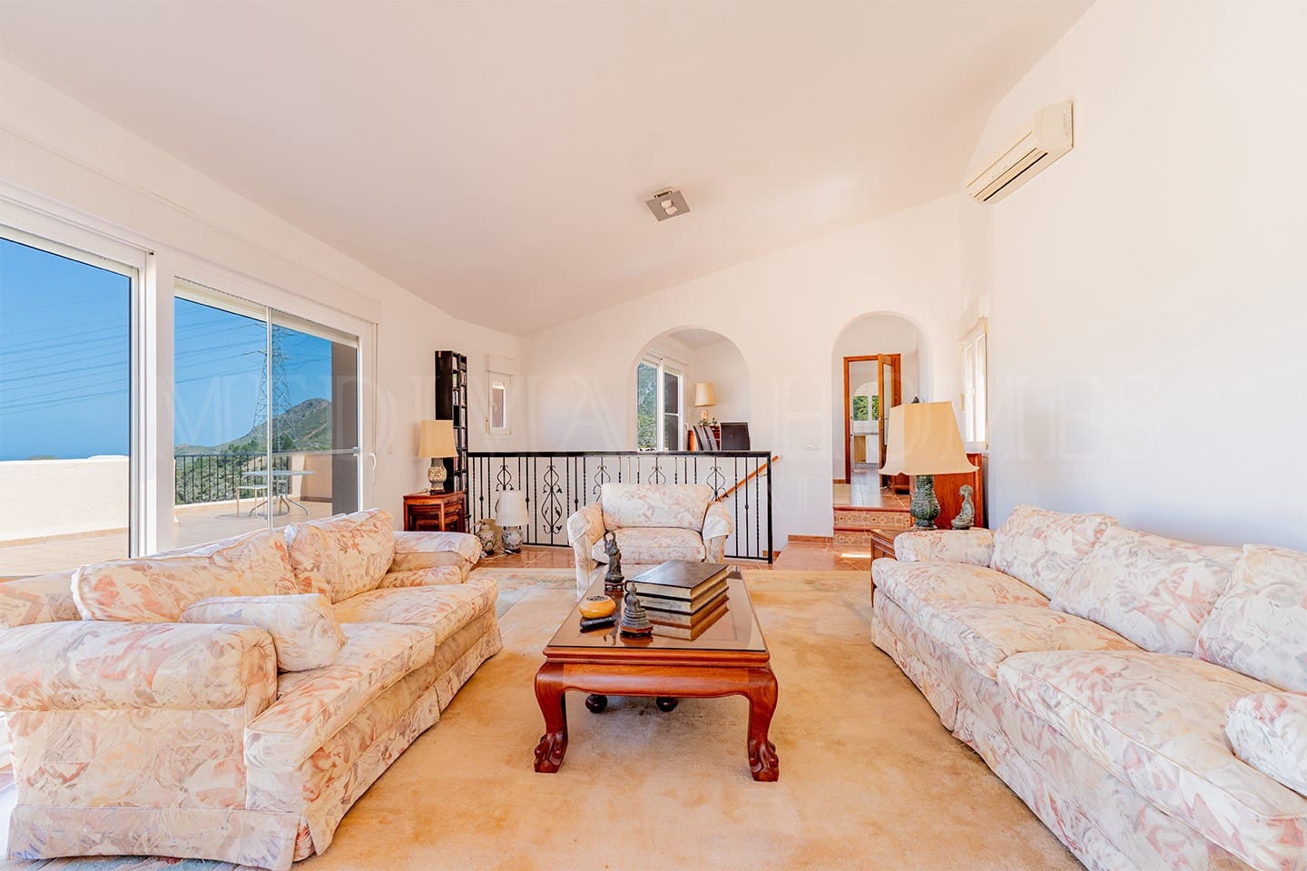 4 bedroom Villa for sale in Turre with garage - € 349,950 (Ref: 9141902)